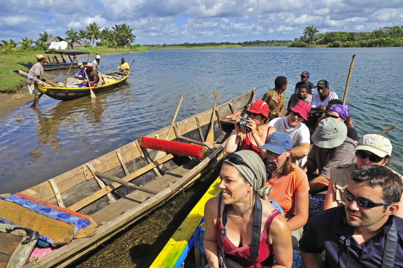 Our 5 tips for preparing your flight to Madagascar