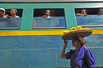 PF-train-est-madagascar